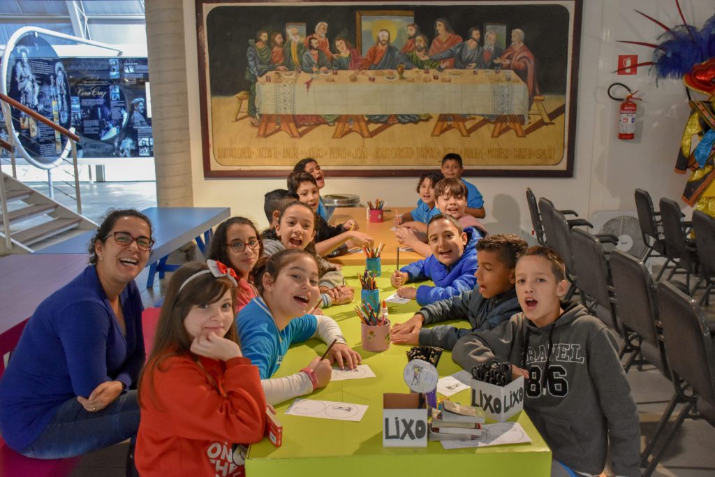 Novas gerações descobrem suas Raízes no Museu Mazzaropi.
