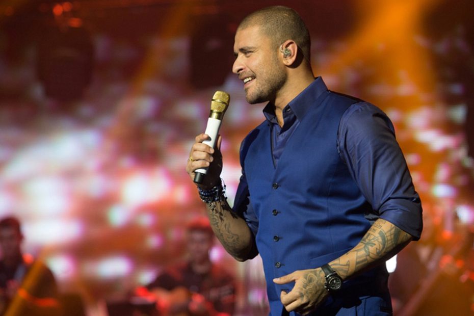 diogo nogueira agita aniversário de taubaté 2021