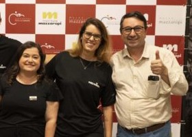 Da esquerda para direita: Verônica Ferreira, Sara Rossi e Arthur Girelli.